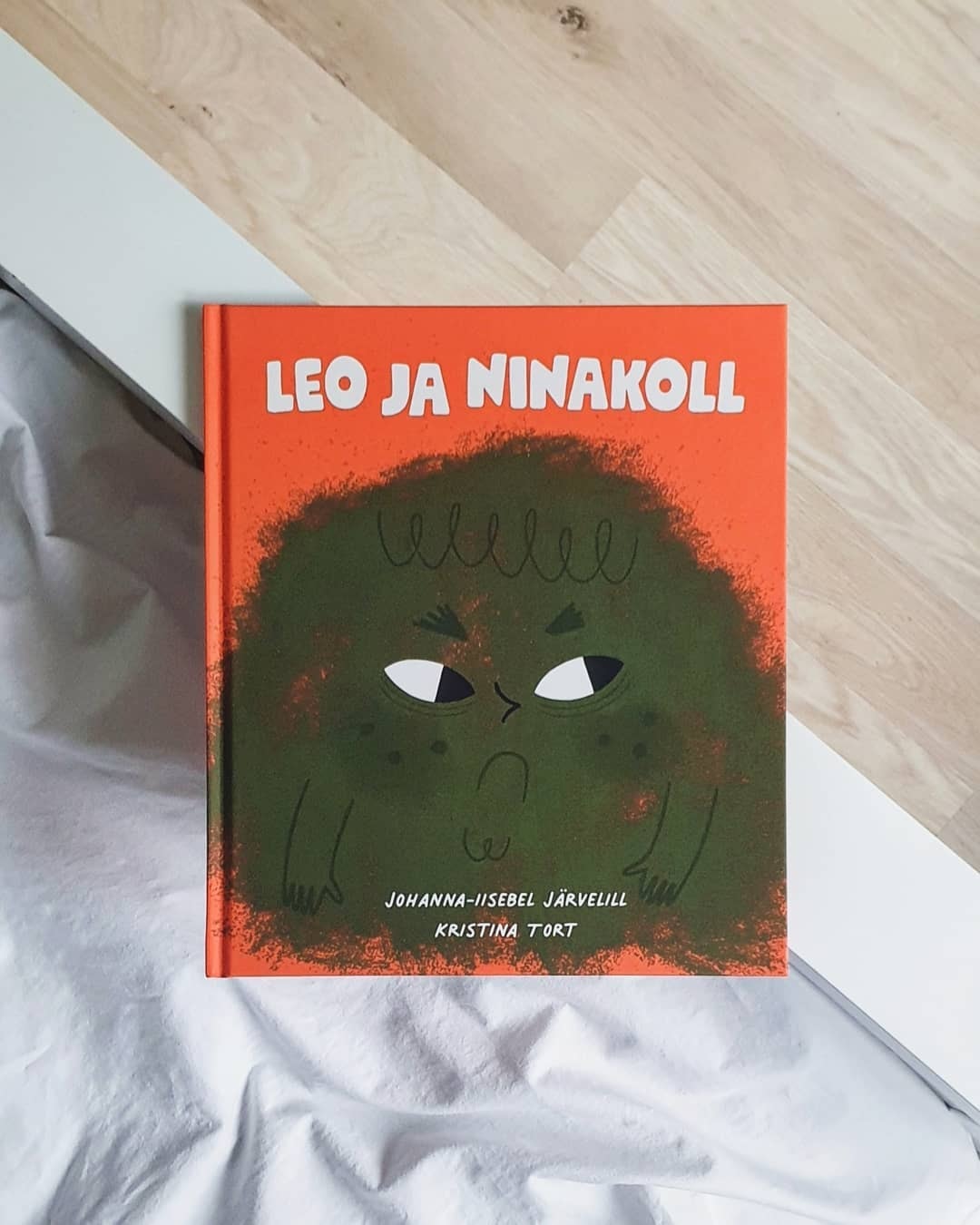 Leo ja ninakoll