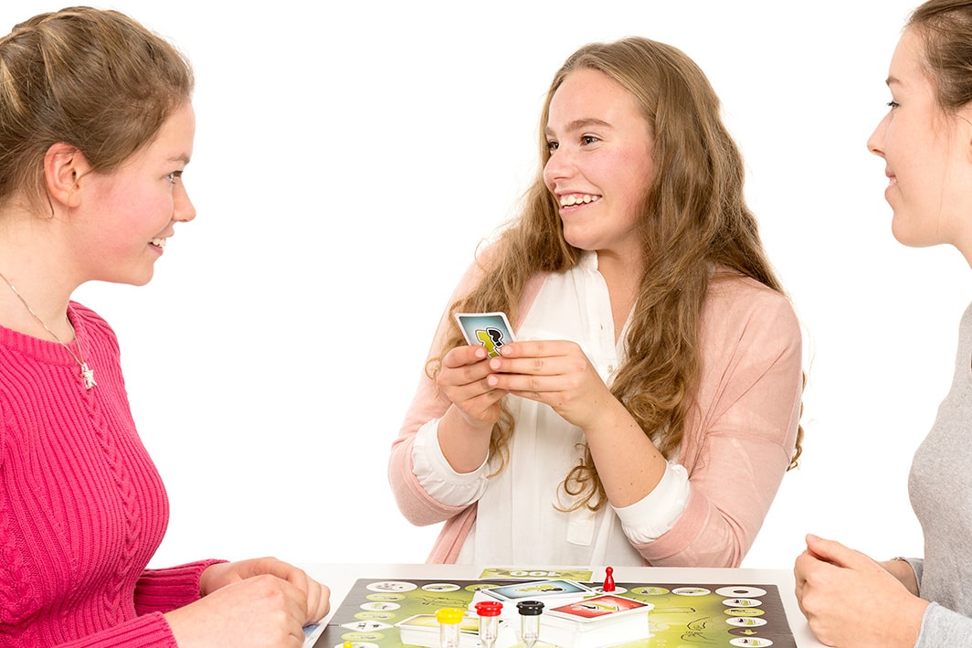 LAUAMÄNG TAHAD KIHLA VEDADA?